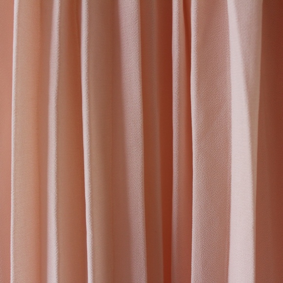 Lulu’s Peach Lace Pleated Halter Maxi Dress XS - Picture 6 of 9